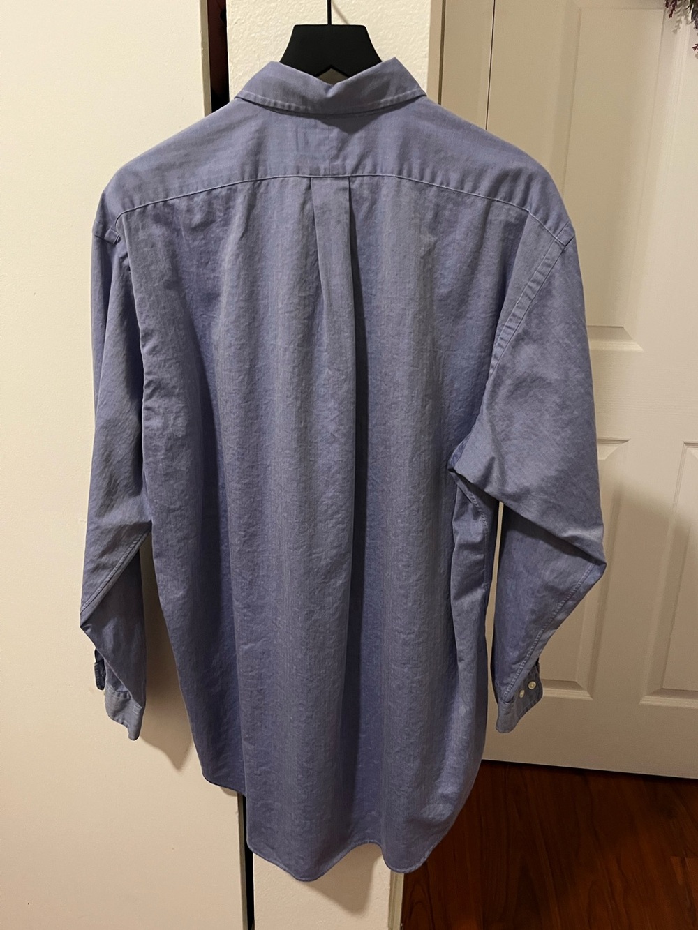 Ralph Lauren Men’s Button-Down Shirt in Light Blue - Picture 5 of 6